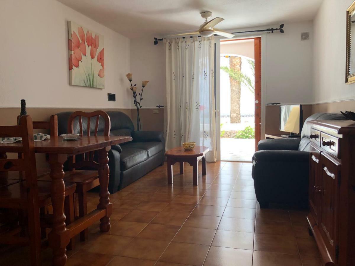 أرونا Beachfront Apartment المظهر الخارجي الصورة