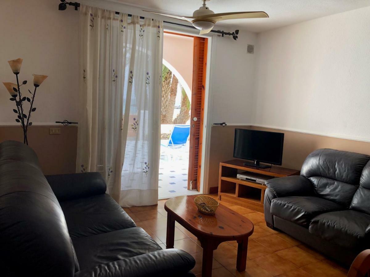 أرونا Beachfront Apartment المظهر الخارجي الصورة